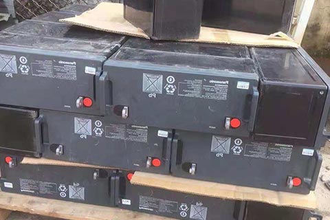 乌鲁木齐高价报废电池回收-上门回收三元锂电池-废铅酸电池回收